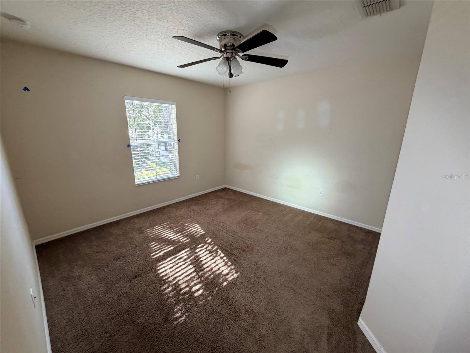 Image 28 of 38 For 10143 Malpas Point