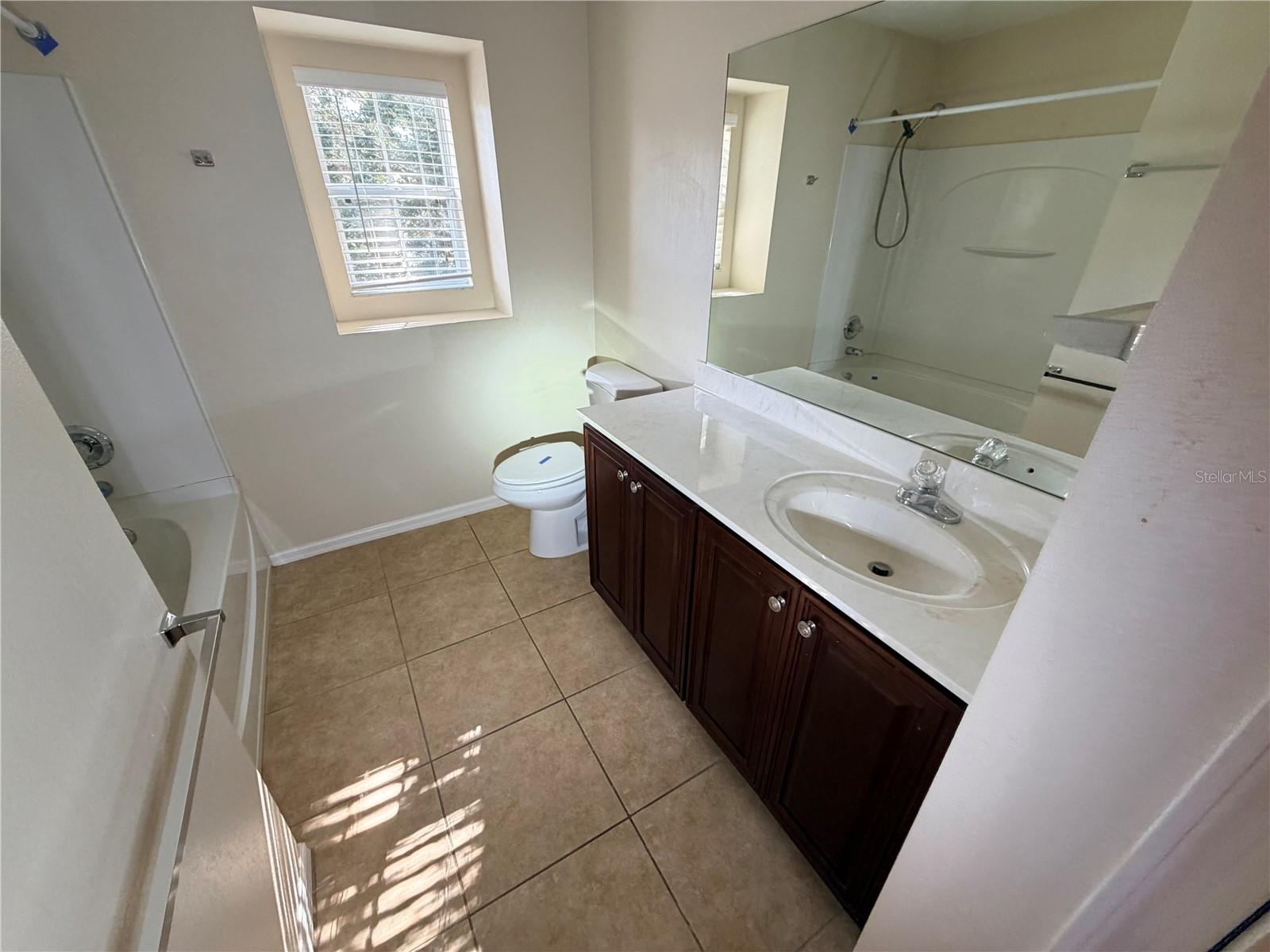 Image 34 of 38 For 10143 Malpas Point