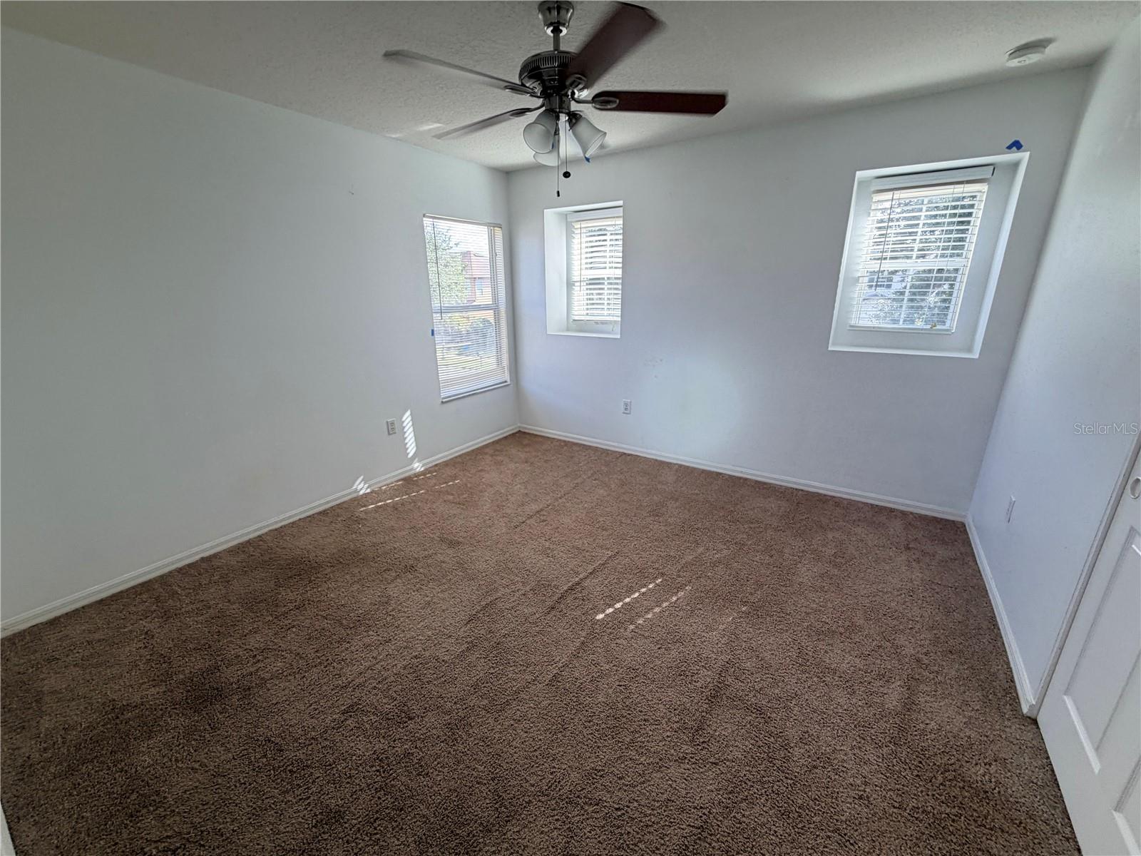 Image 36 of 38 For 10143 Malpas Point