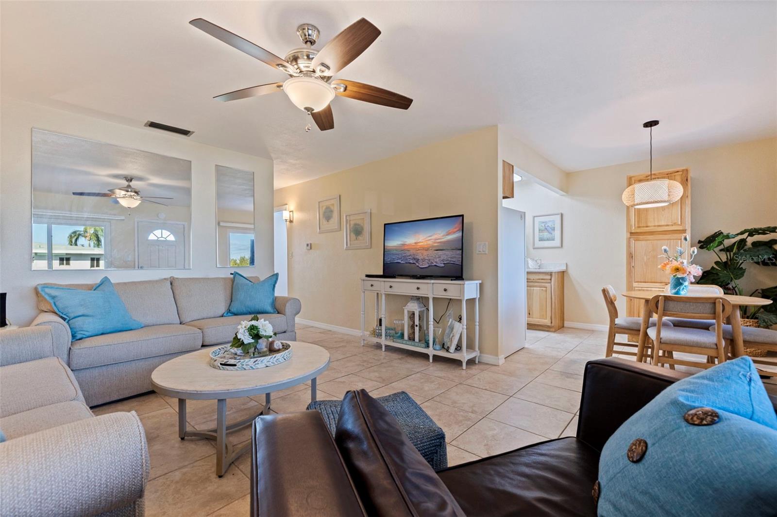 Image 7 of 42 For 8584 111th Street 308