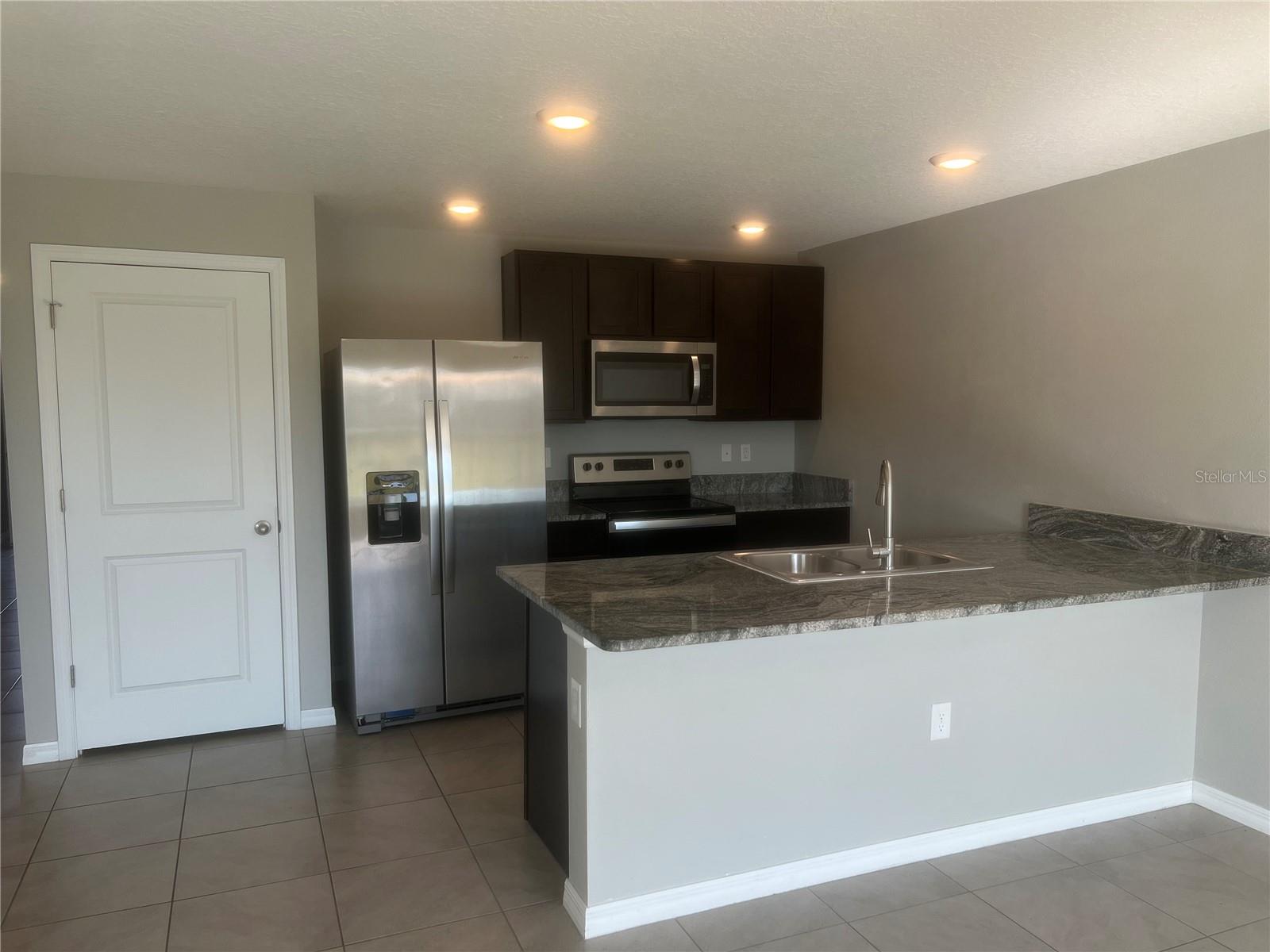 Image 17 of 28 For 4133 Silver Strand Trail