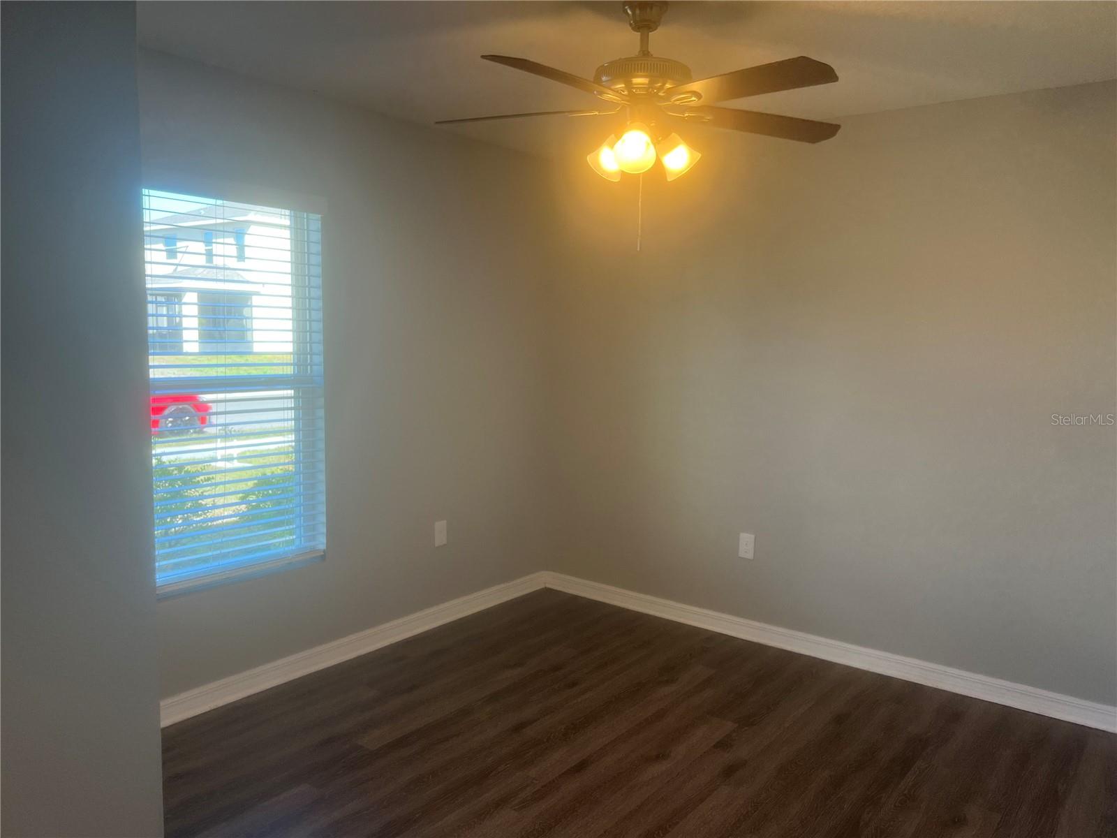 Image 5 of 28 For 4133 Silver Strand Trail