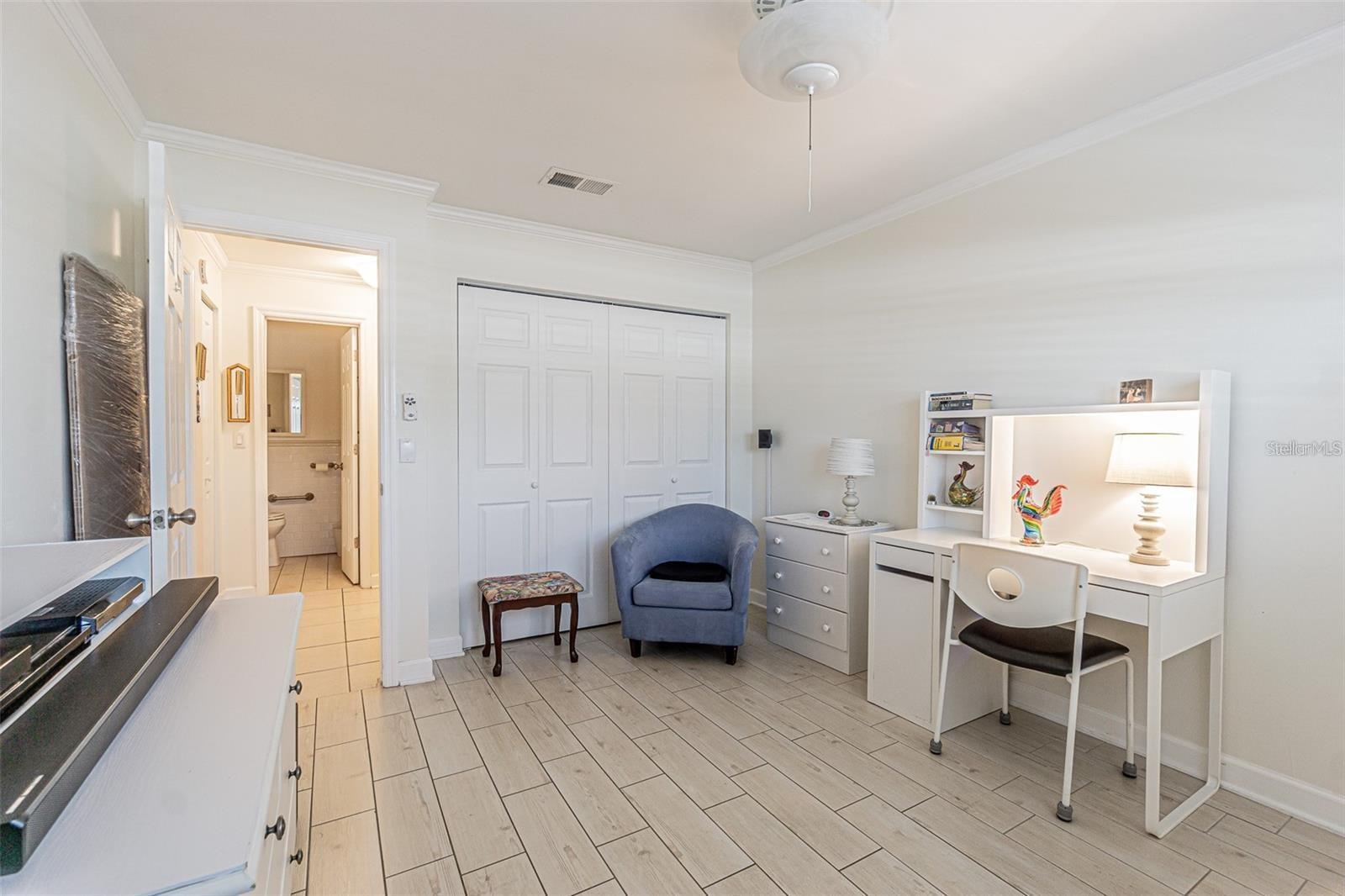 Image 17 of 39 For 5501 80th Street N 206