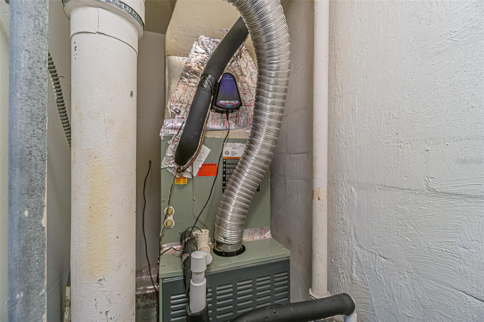 Image 22 of 39 For 5501 80th Street N 206