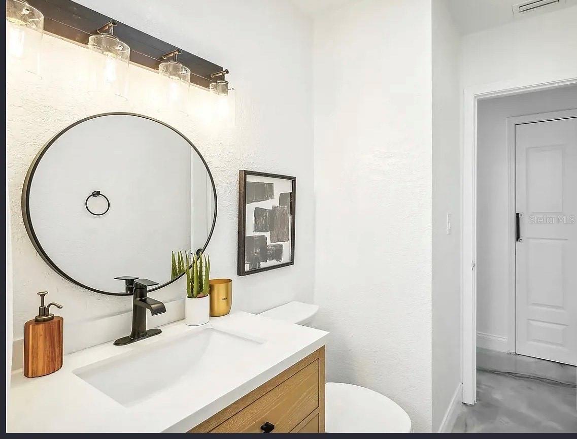 Image 11 of 26 For 6501 Sawyer Court