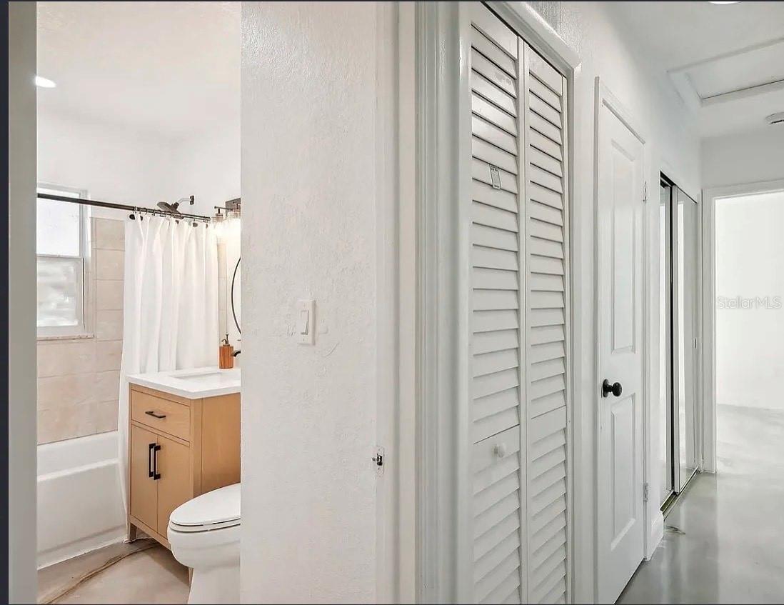 Image 12 of 26 For 6501 Sawyer Court