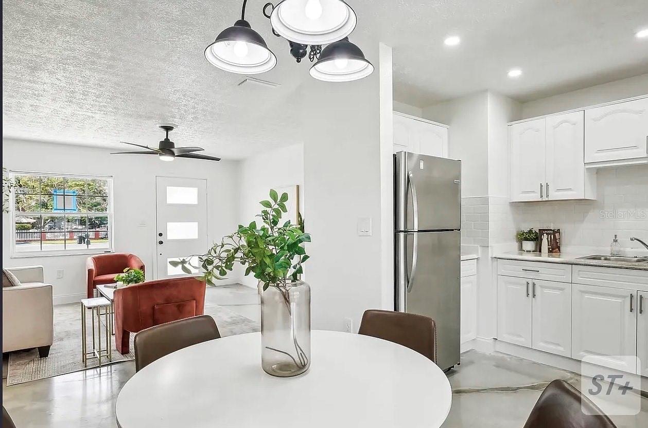 Image 4 of 26 For 6501 Sawyer Court