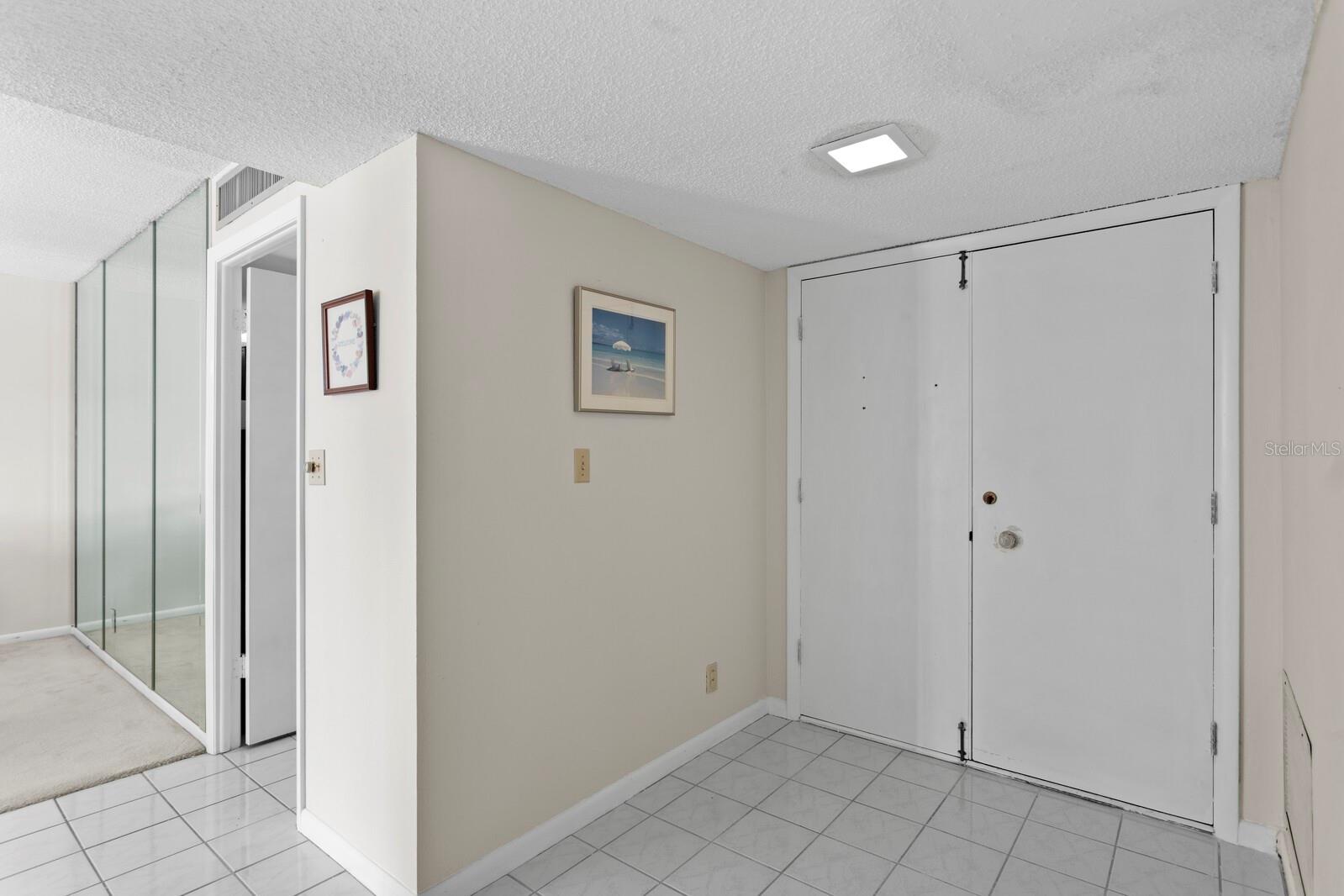 Image 13 of 50 For 220 Belleview Boulevard 702