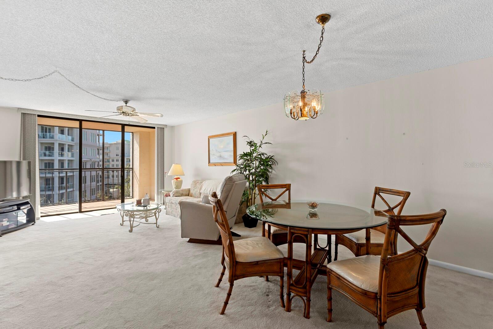 Image 14 of 50 For 220 Belleview Boulevard 702