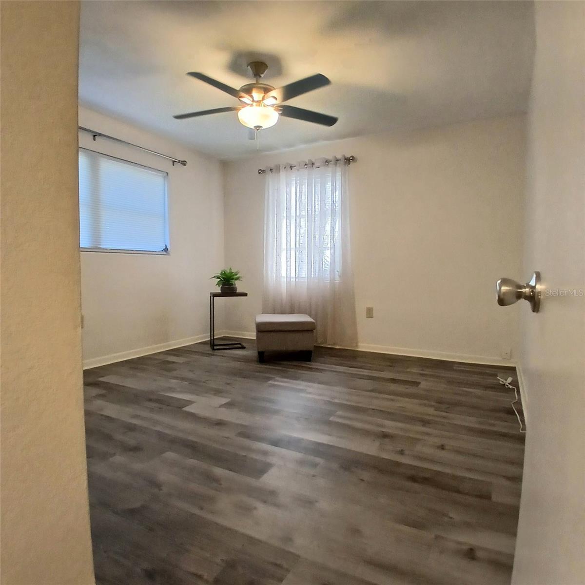 Image 17 of 22 For 710 Lincoln Avenue