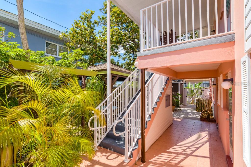 Image 7 of 22 For 710 Lincoln Avenue