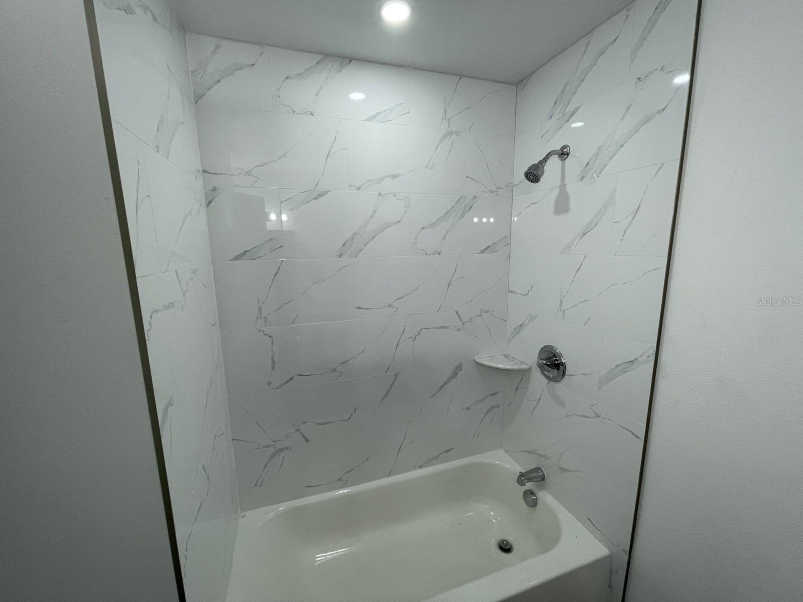 Listing photo id 11 for 9835 Gray Fox Lane