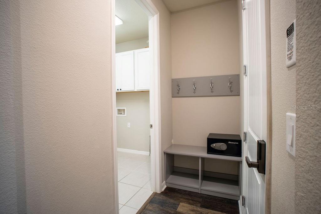 Image 39 of 59 For 7465 Yale Harbor Drive