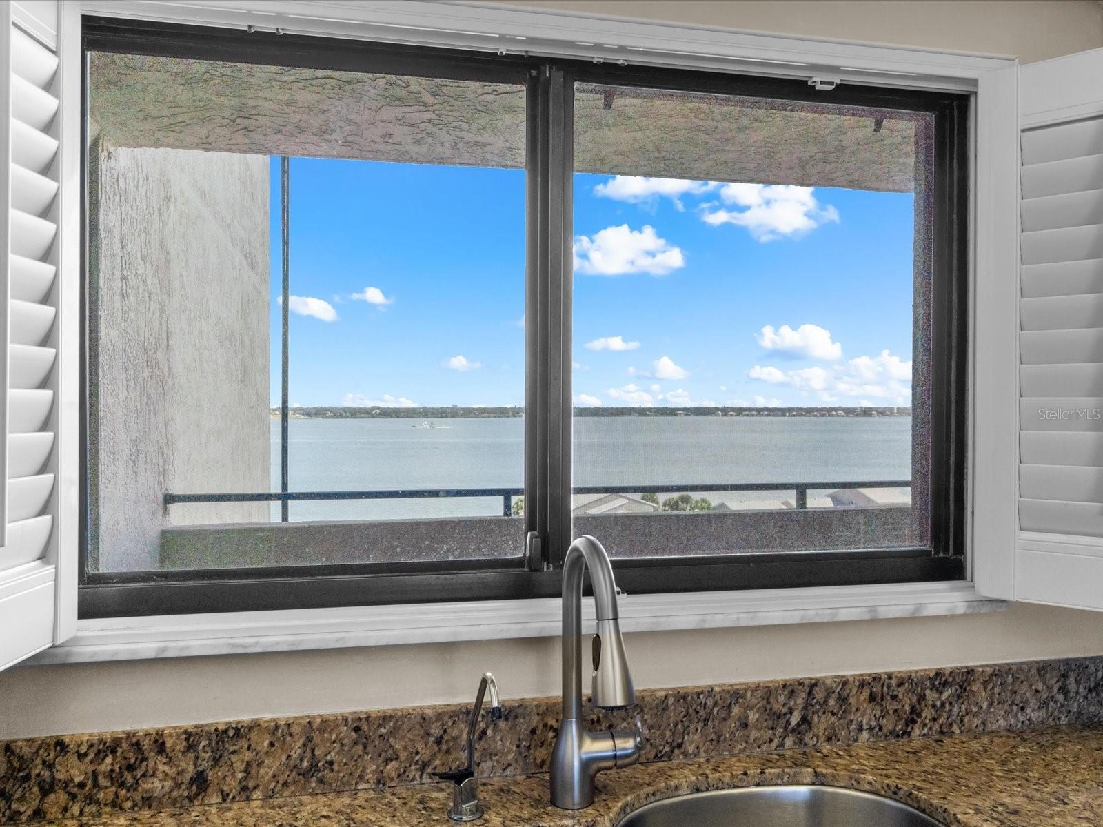 Image 19 of 45 For 1290 Gulf Boulevard 903