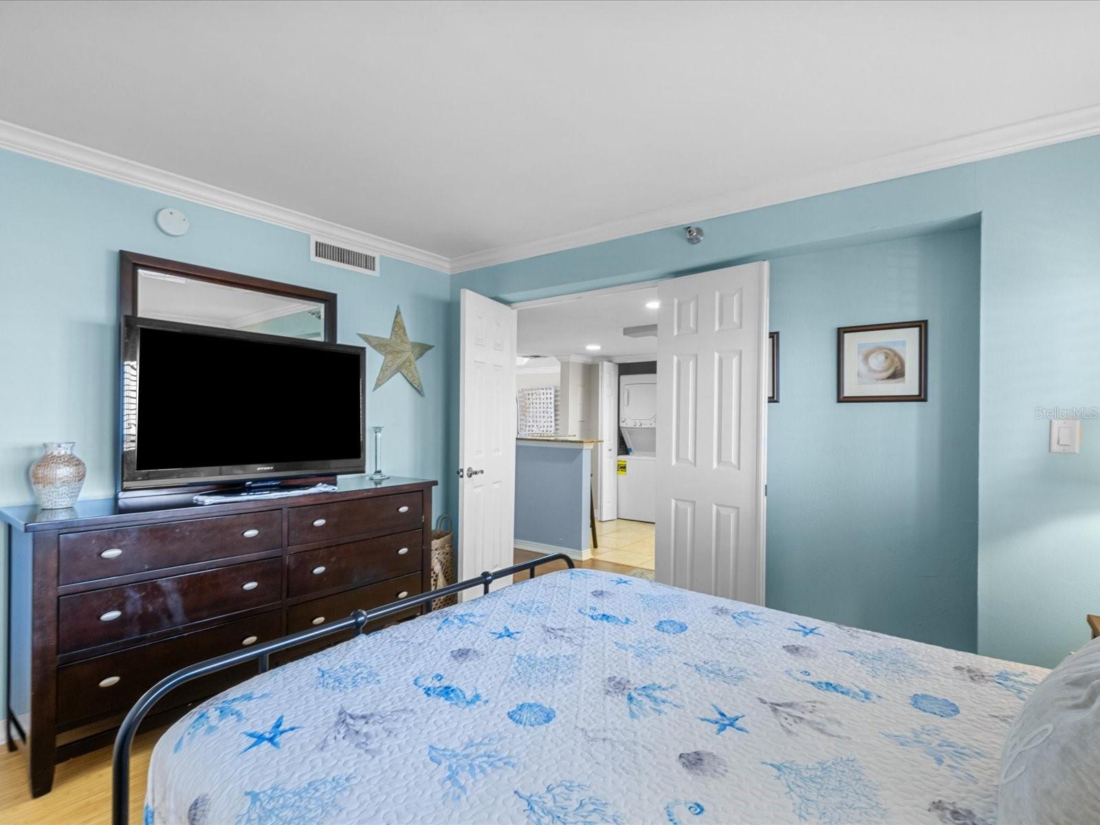 Image 30 of 45 For 1290 Gulf Boulevard 903