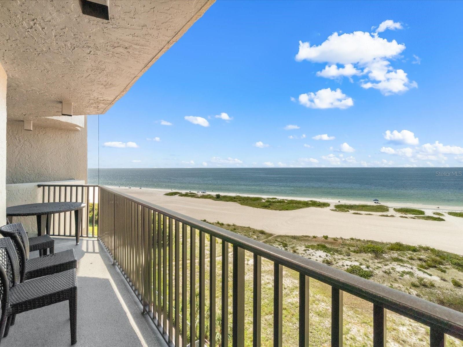 Image 4 of 45 For 1290 Gulf Boulevard 903