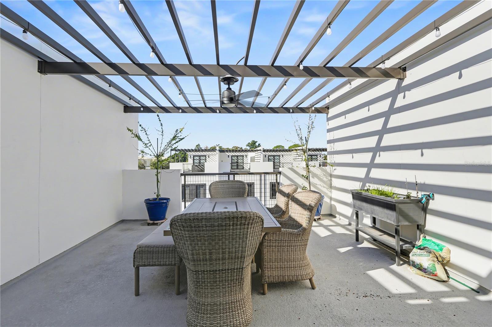 Image 21 of 38 For 6203 64th Way N