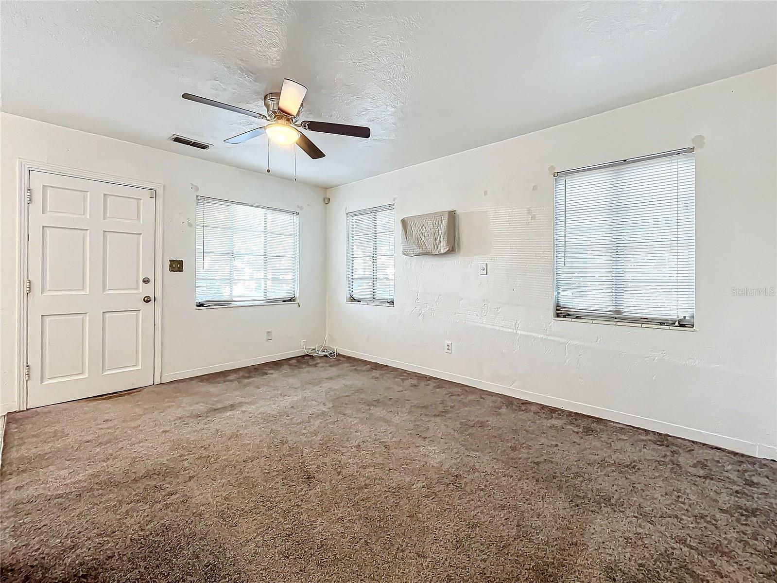 Image 12 of 24 For 1318 Preston Street S