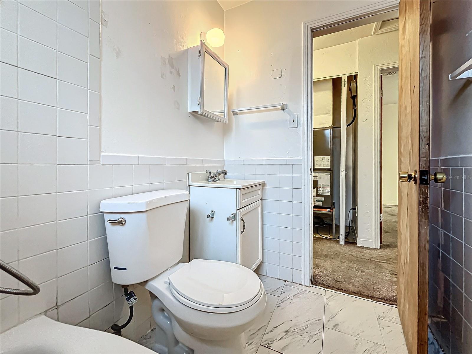 Image 15 of 24 For 1318 Preston Street S