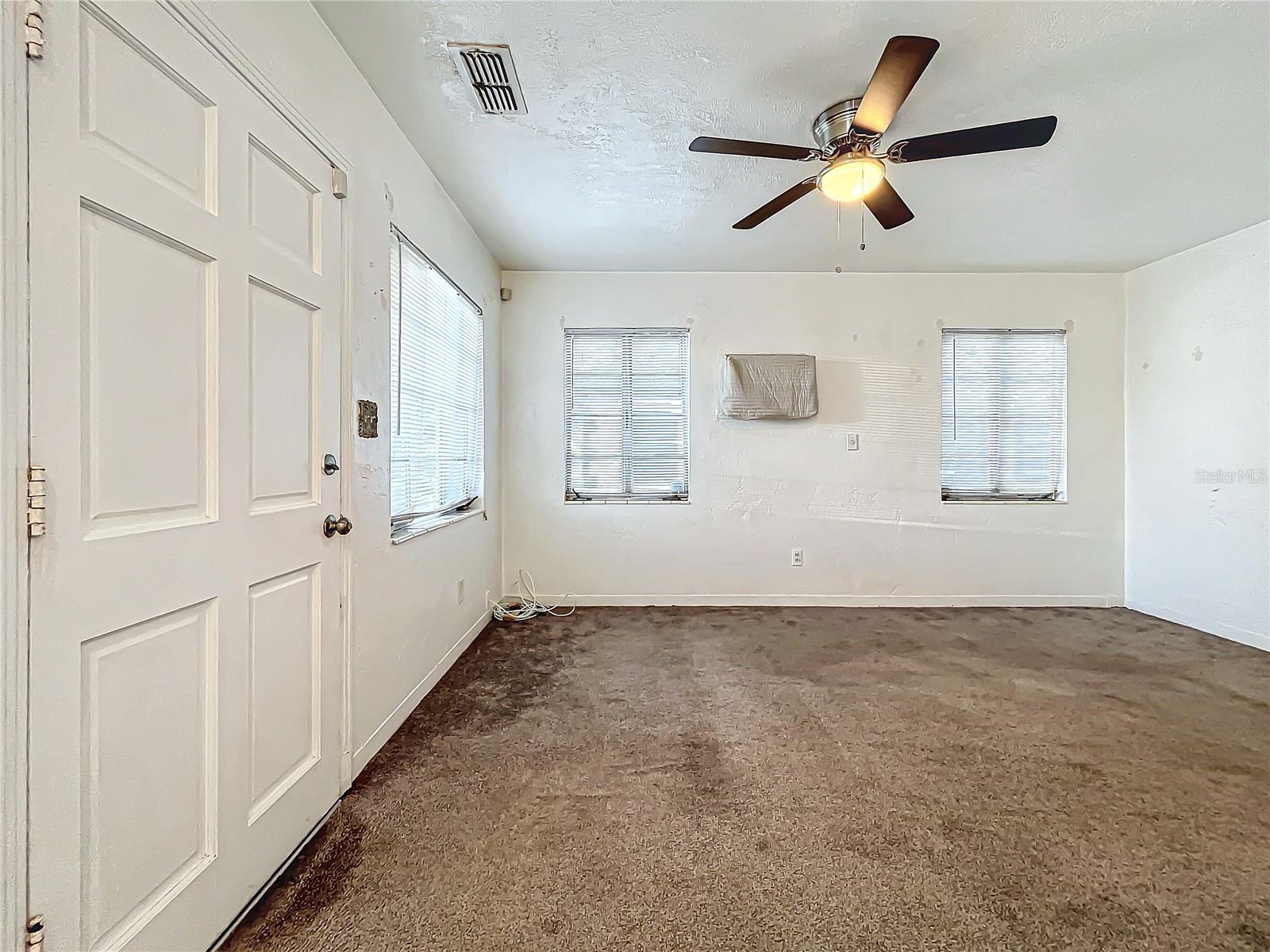 Image 7 of 24 For 1318 Preston Street S