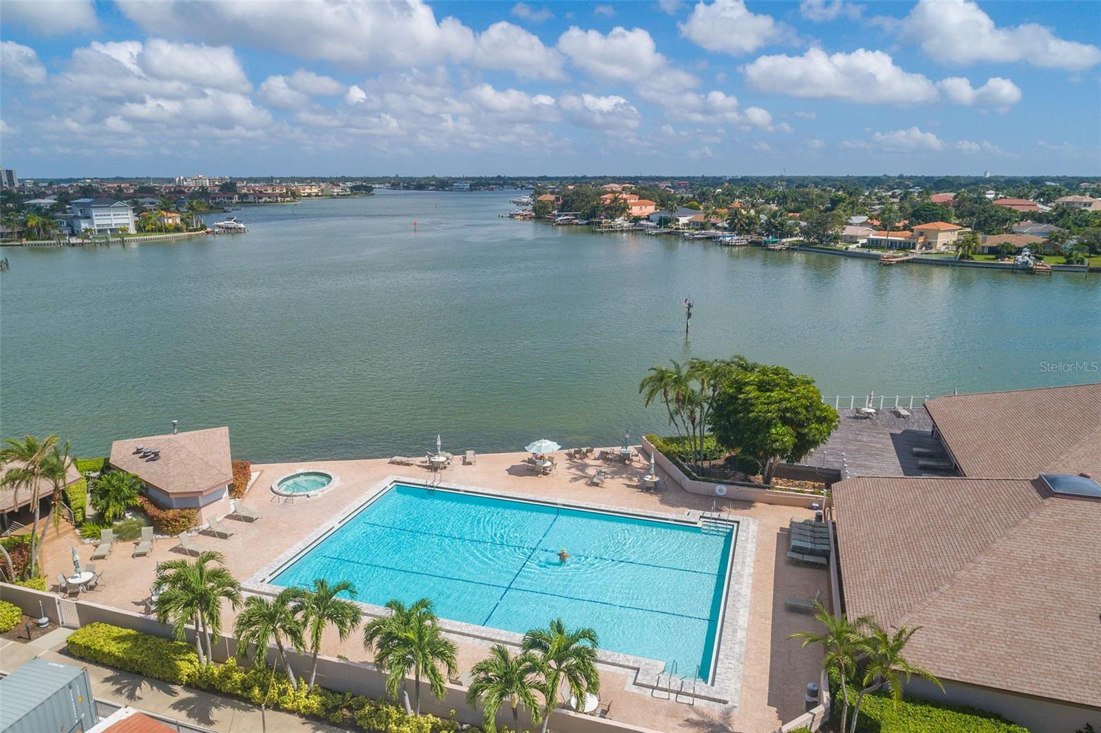 Image 21 of 24 For 9525 Blind Pass Road 508