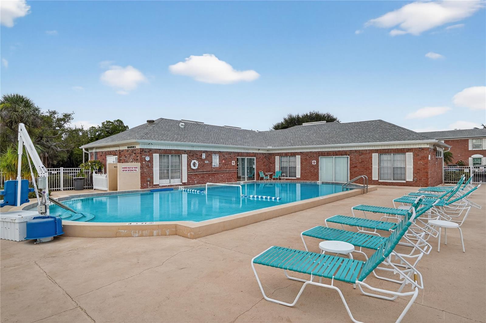 Image 42 of 45 For 3910 37th Street S 39