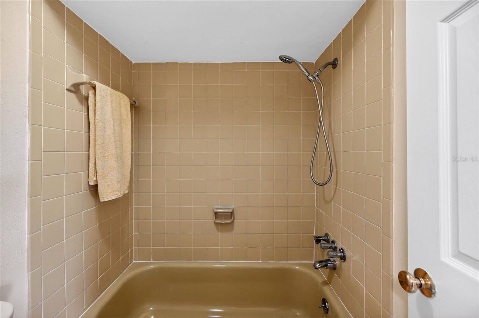 Image 24 of 40 For 1037 Tamarac Drive