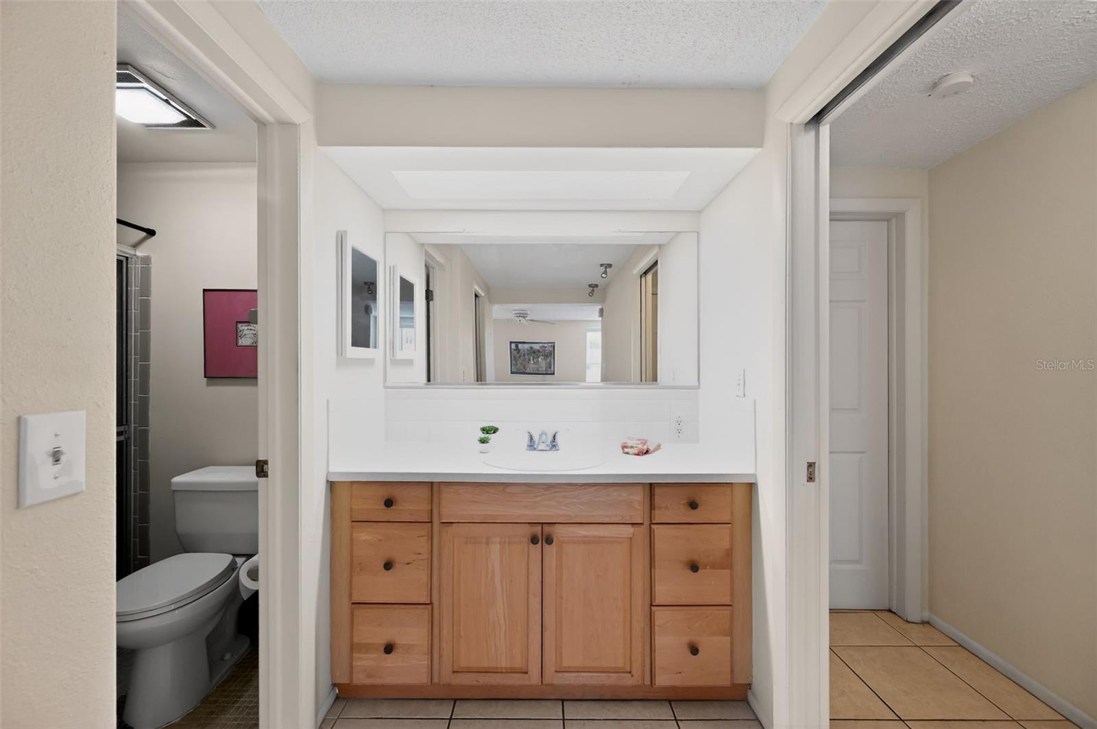 Image 25 of 40 For 1037 Tamarac Drive