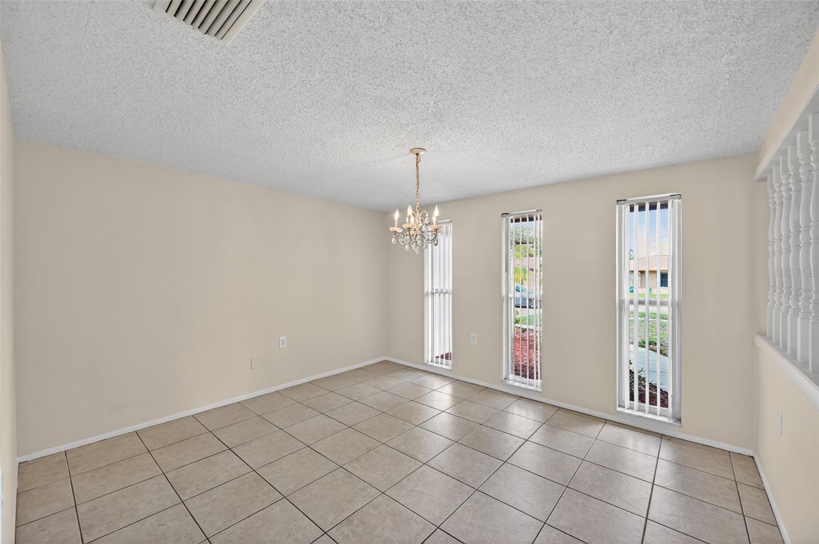 Image 8 of 40 For 1037 Tamarac Drive