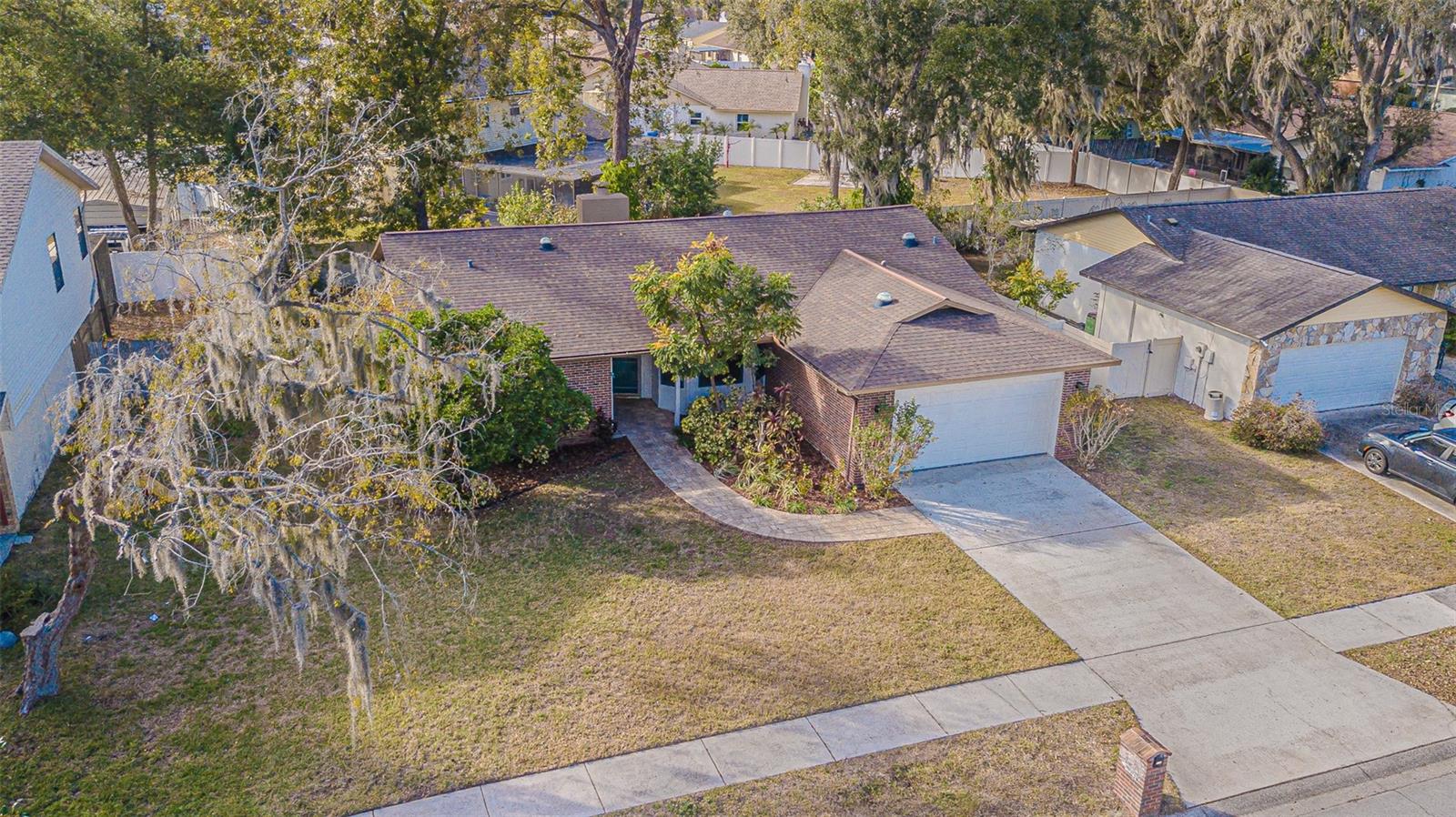 Listing photo id 2 for 710 Millifold Place