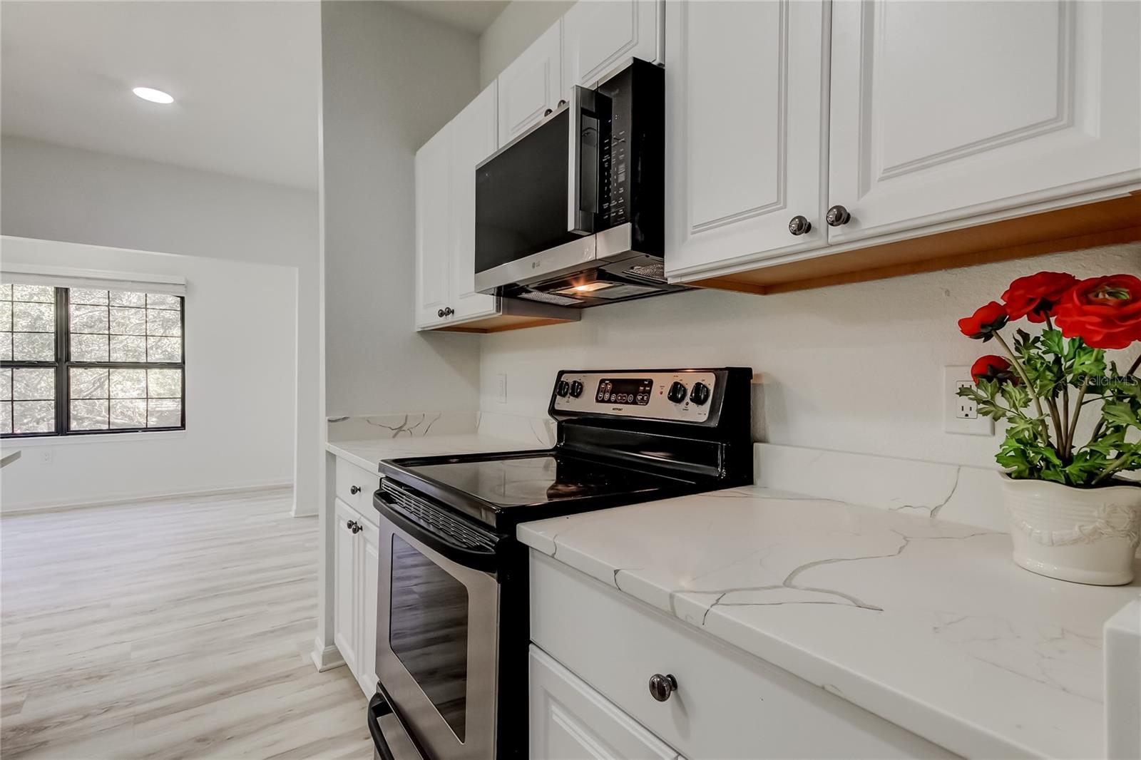 Image 12 of 65 For 2107 Portofino Place 3021