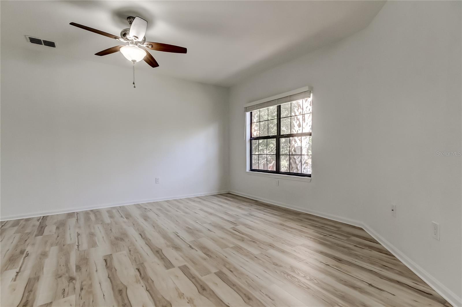 Image 15 of 65 For 2107 Portofino Place 3021