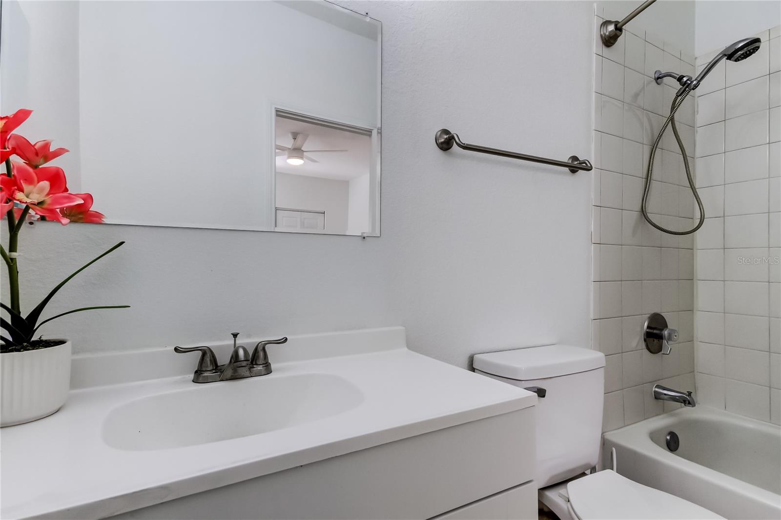 Image 25 of 65 For 2107 Portofino Place 3021