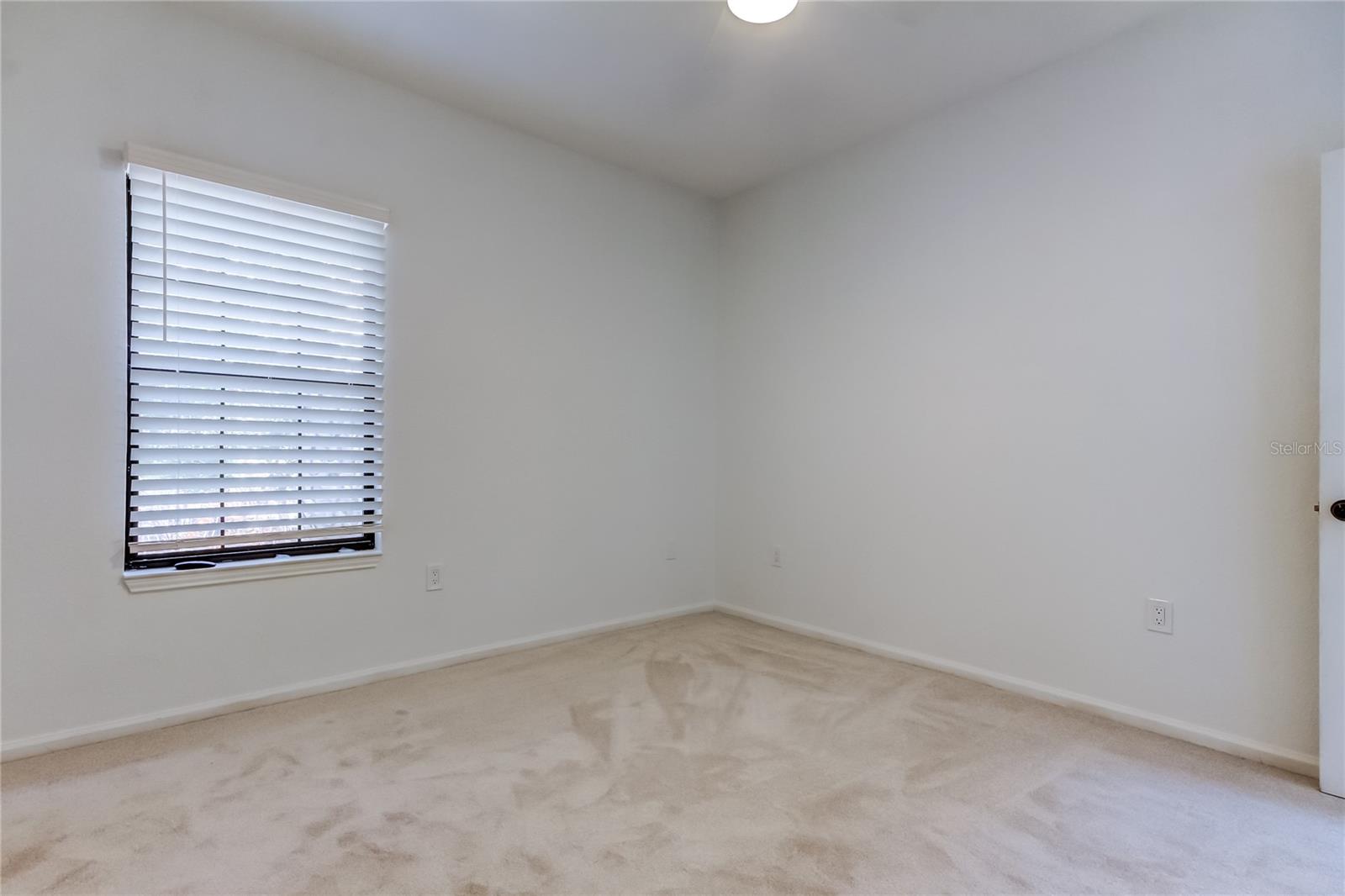 Image 28 of 65 For 2107 Portofino Place 3021