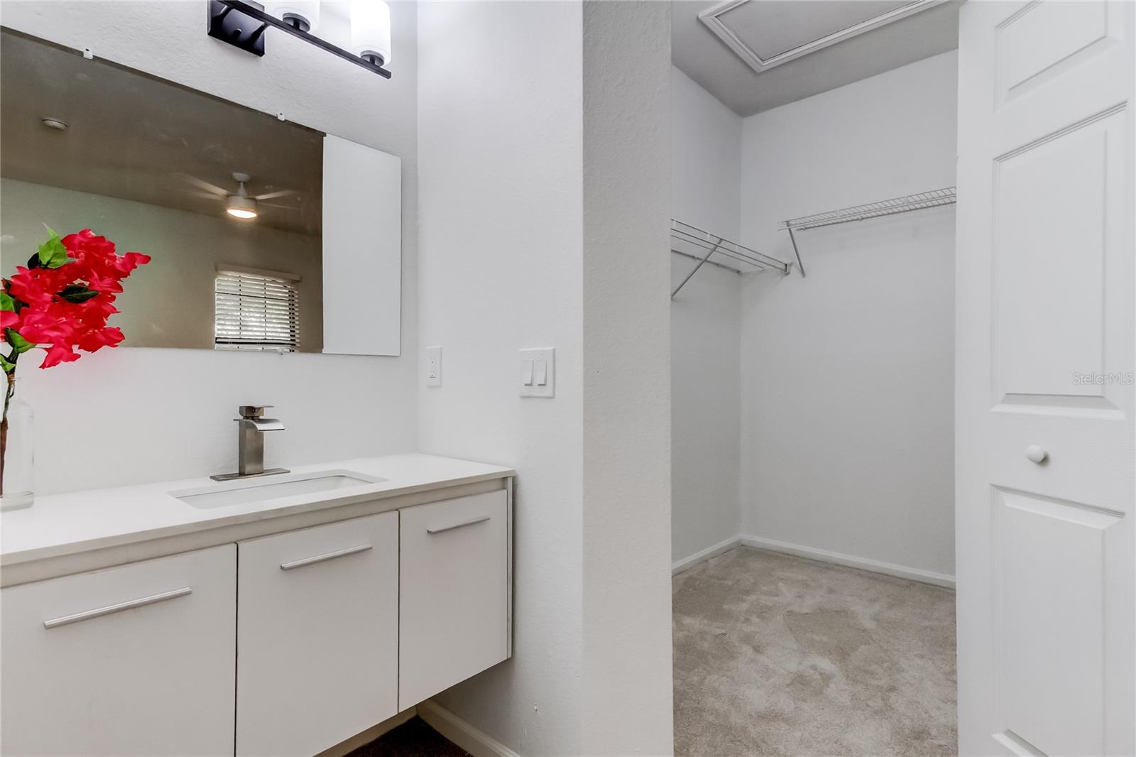 Image 33 of 65 For 2107 Portofino Place 3021