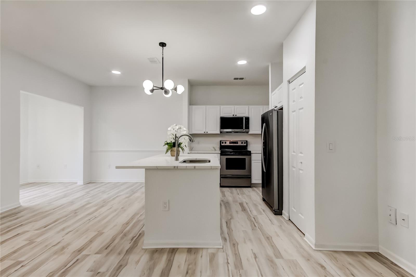 Image 6 of 65 For 2107 Portofino Place 3021