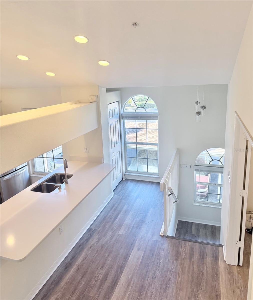 Image 15 of 46 For 4220 Players Place 2221