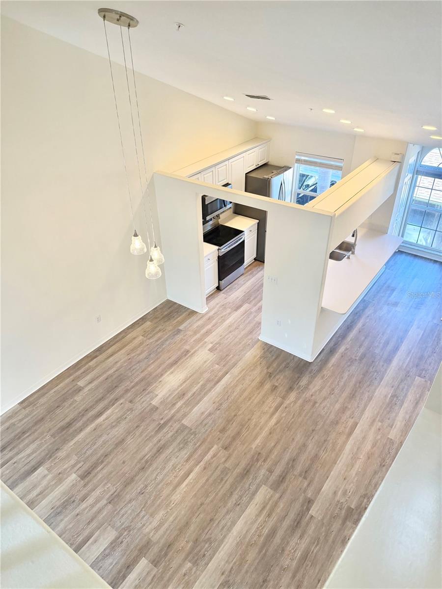 Image 18 of 46 For 4220 Players Place 2221