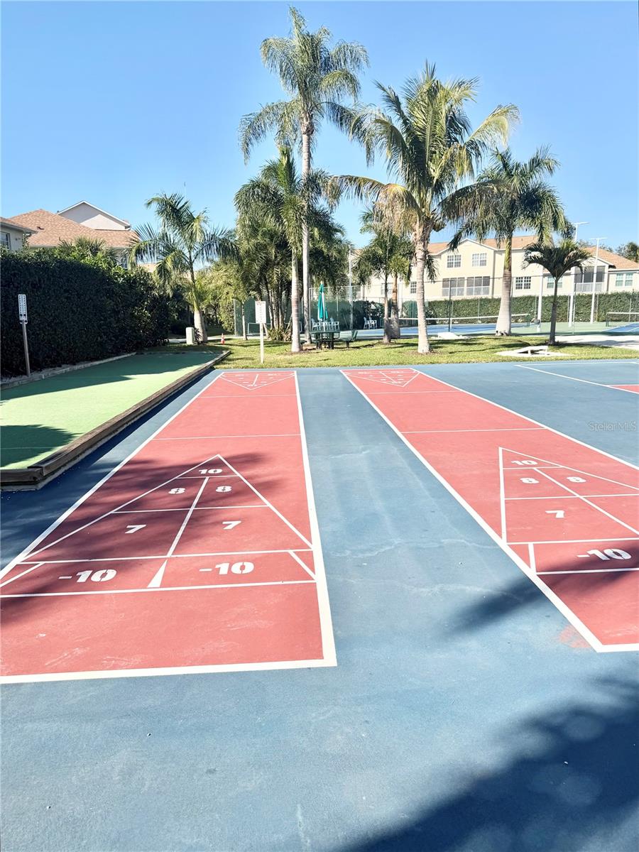 Image 31 of 46 For 4220 Players Place 2221