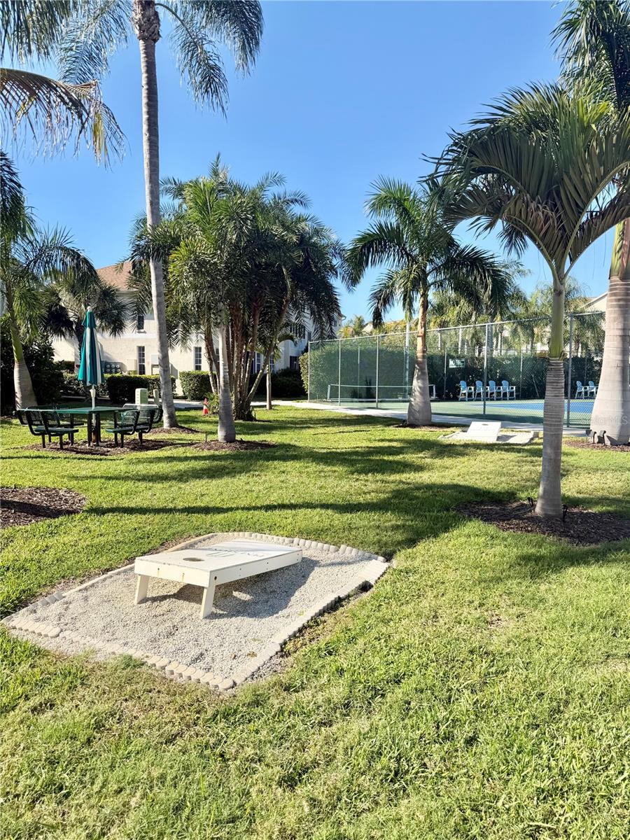 Image 33 of 46 For 4220 Players Place 2221