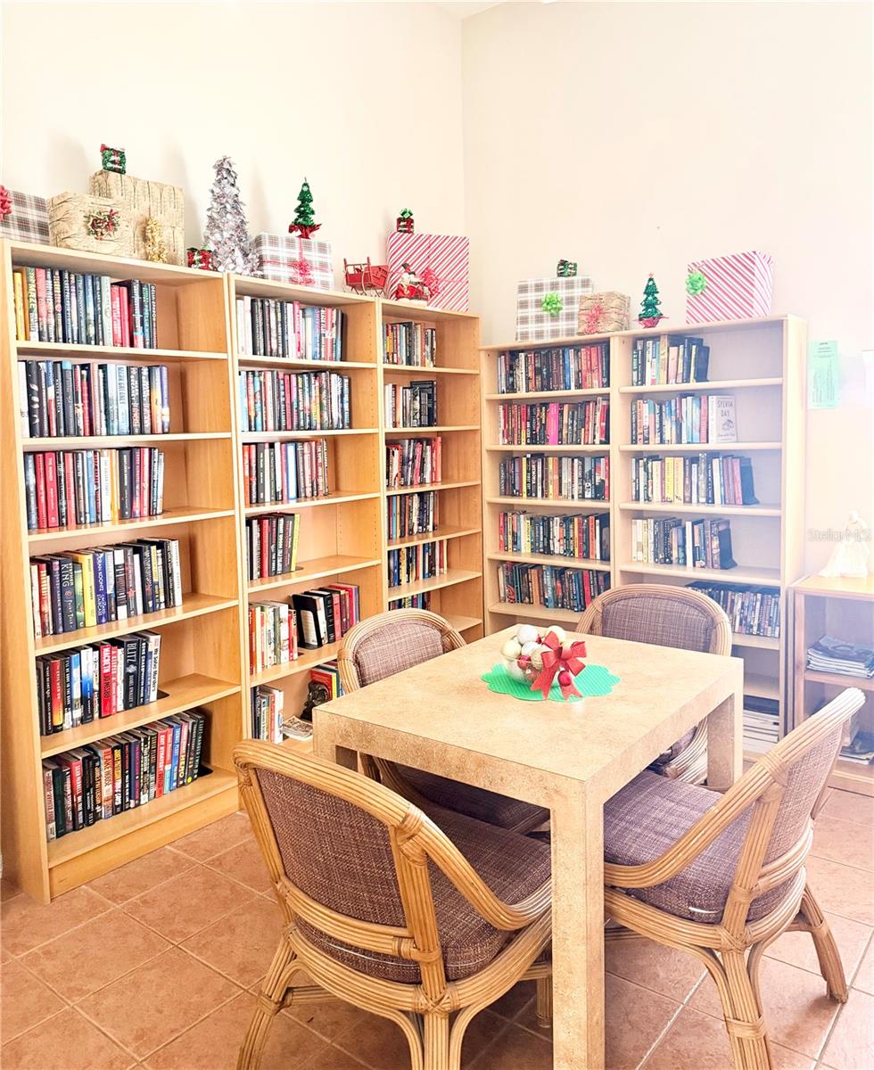 Image 42 of 46 For 4220 Players Place 2221