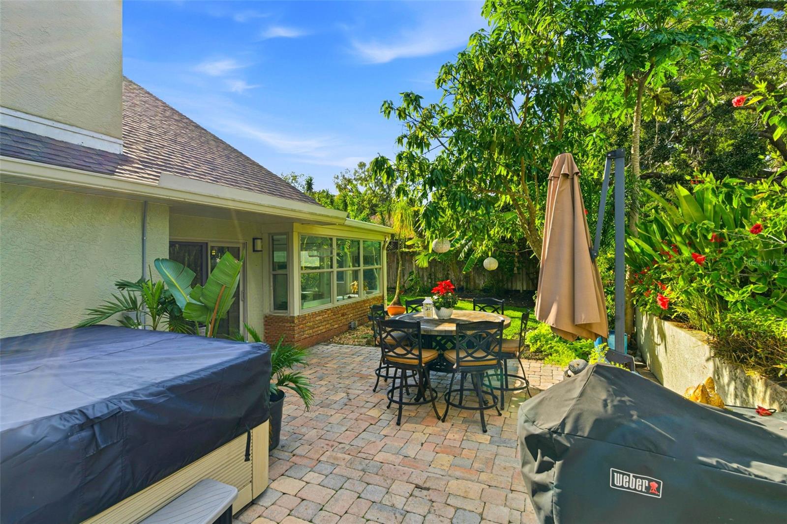 Listing photo id 19 for 5026 Barrowe Drive