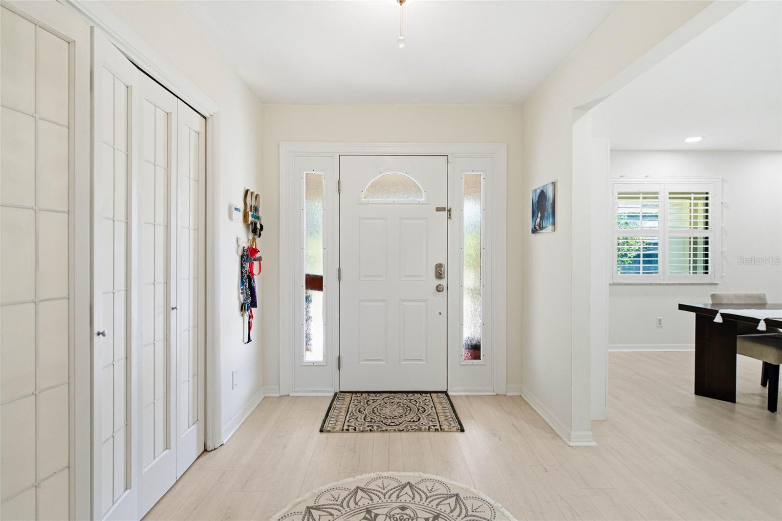 Listing photo id 42 for 5026 Barrowe Drive