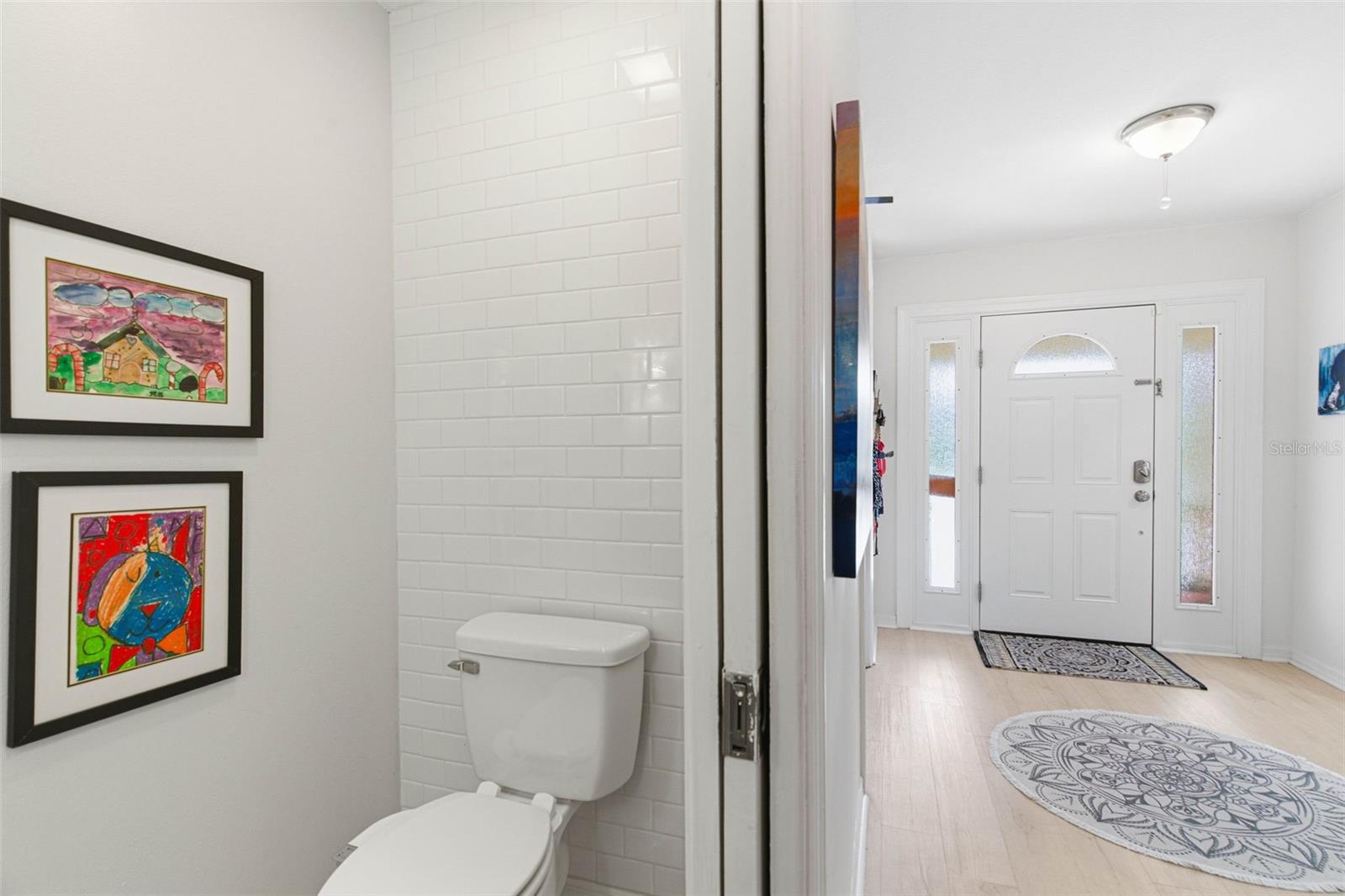 Listing photo id 45 for 5026 Barrowe Drive