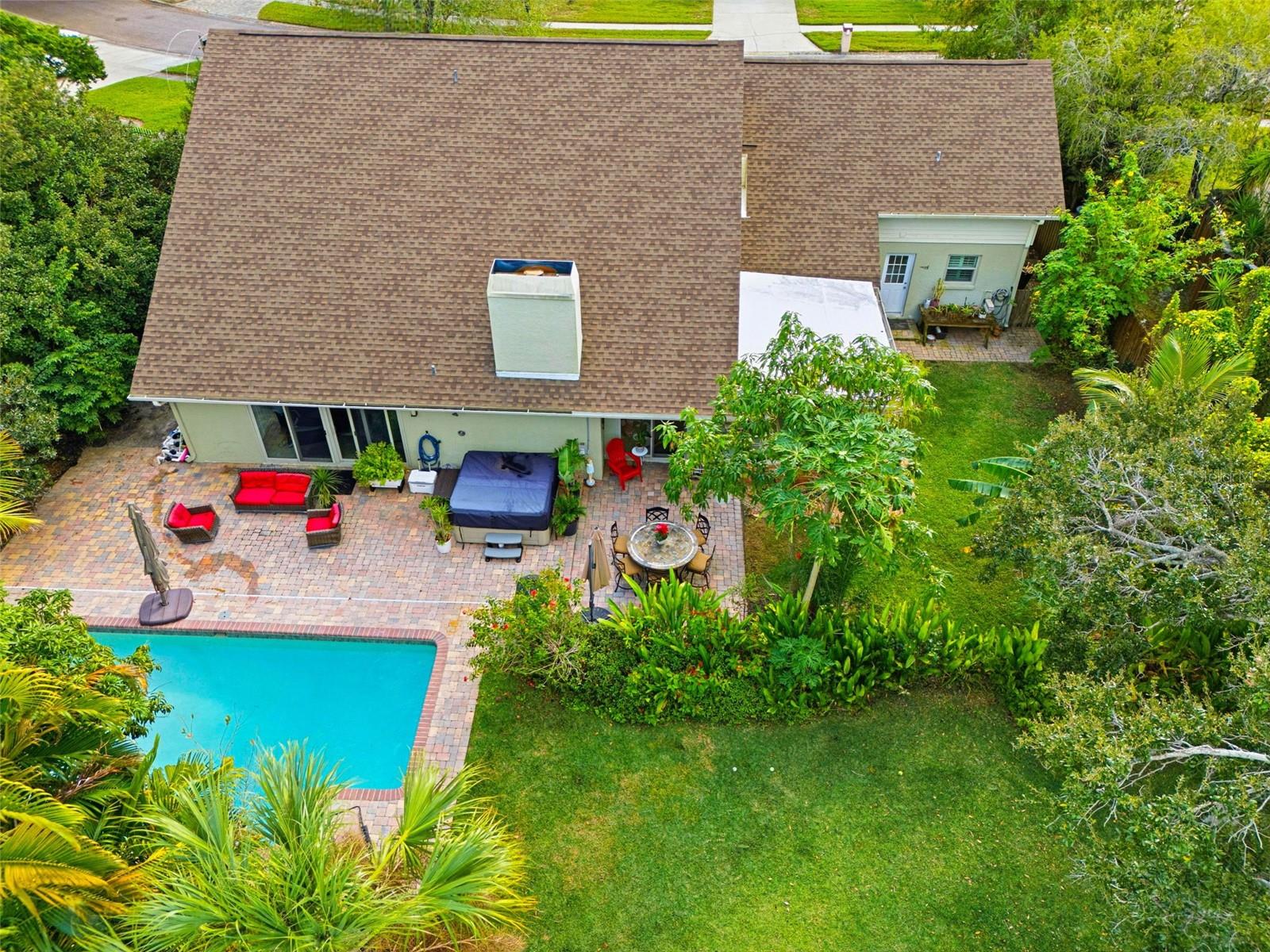 Listing photo id 62 for 5026 Barrowe Drive