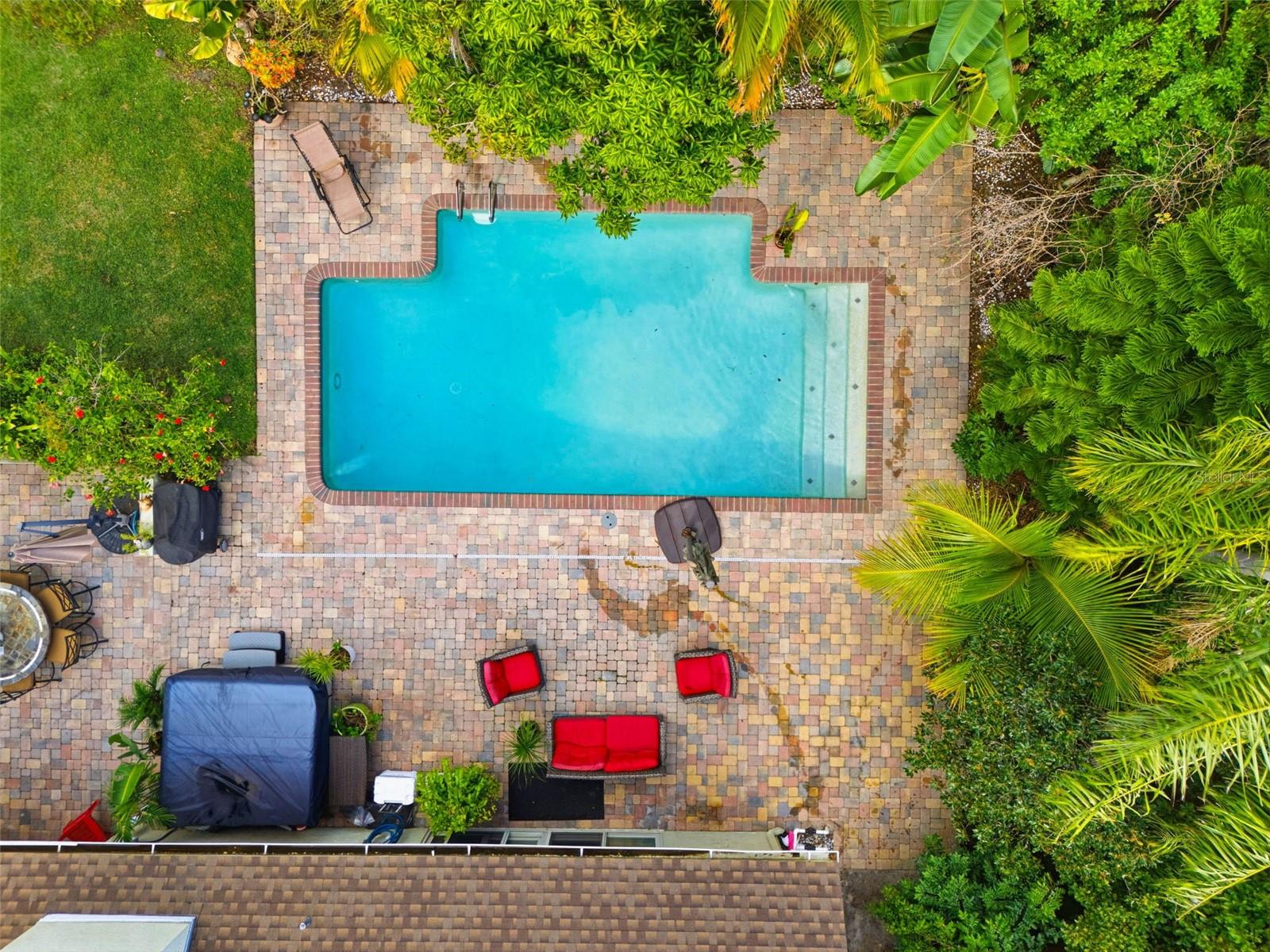 Listing photo id 63 for 5026 Barrowe Drive