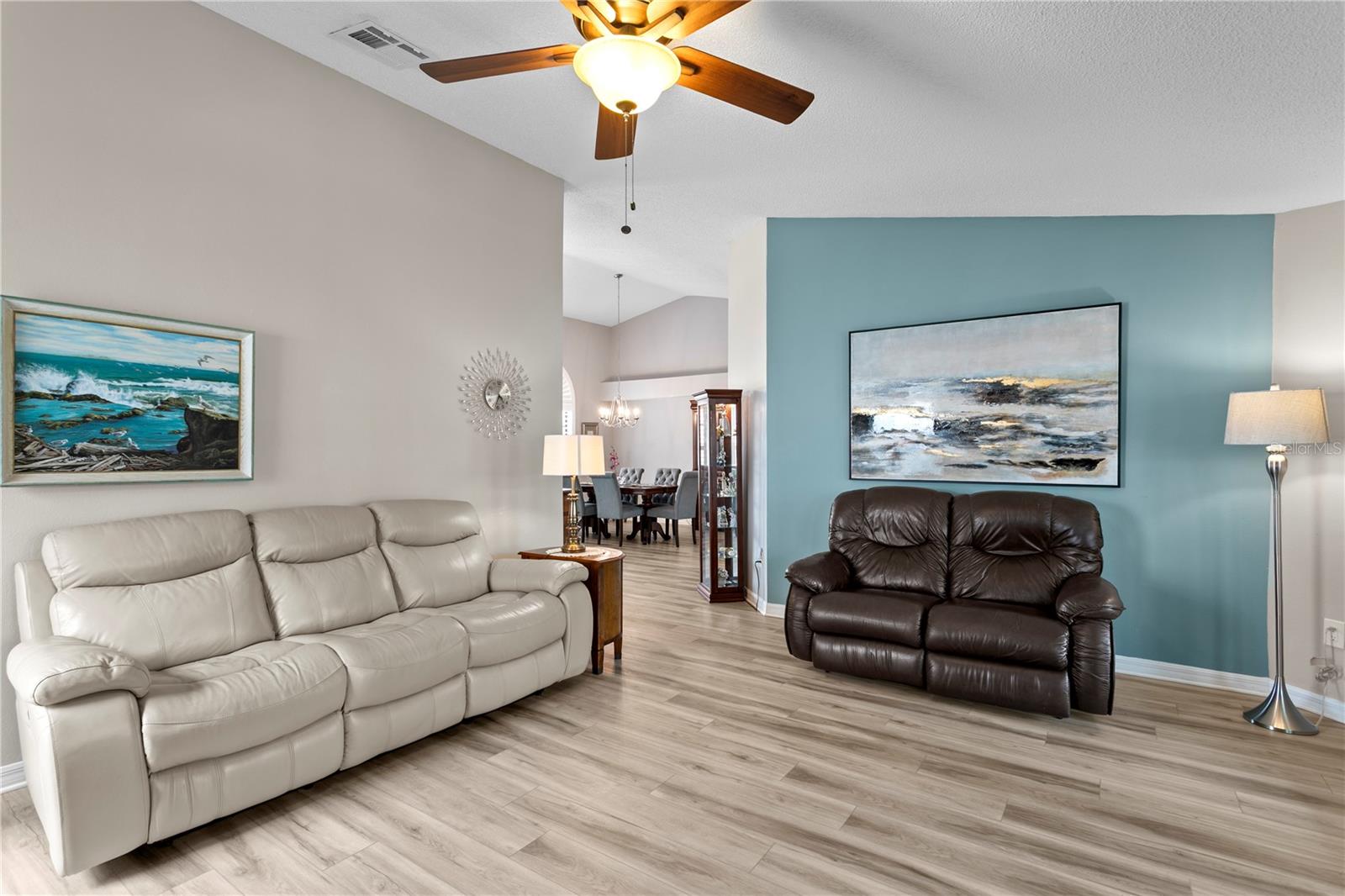 Listing photo id 9 for 11206 Pocket Brook