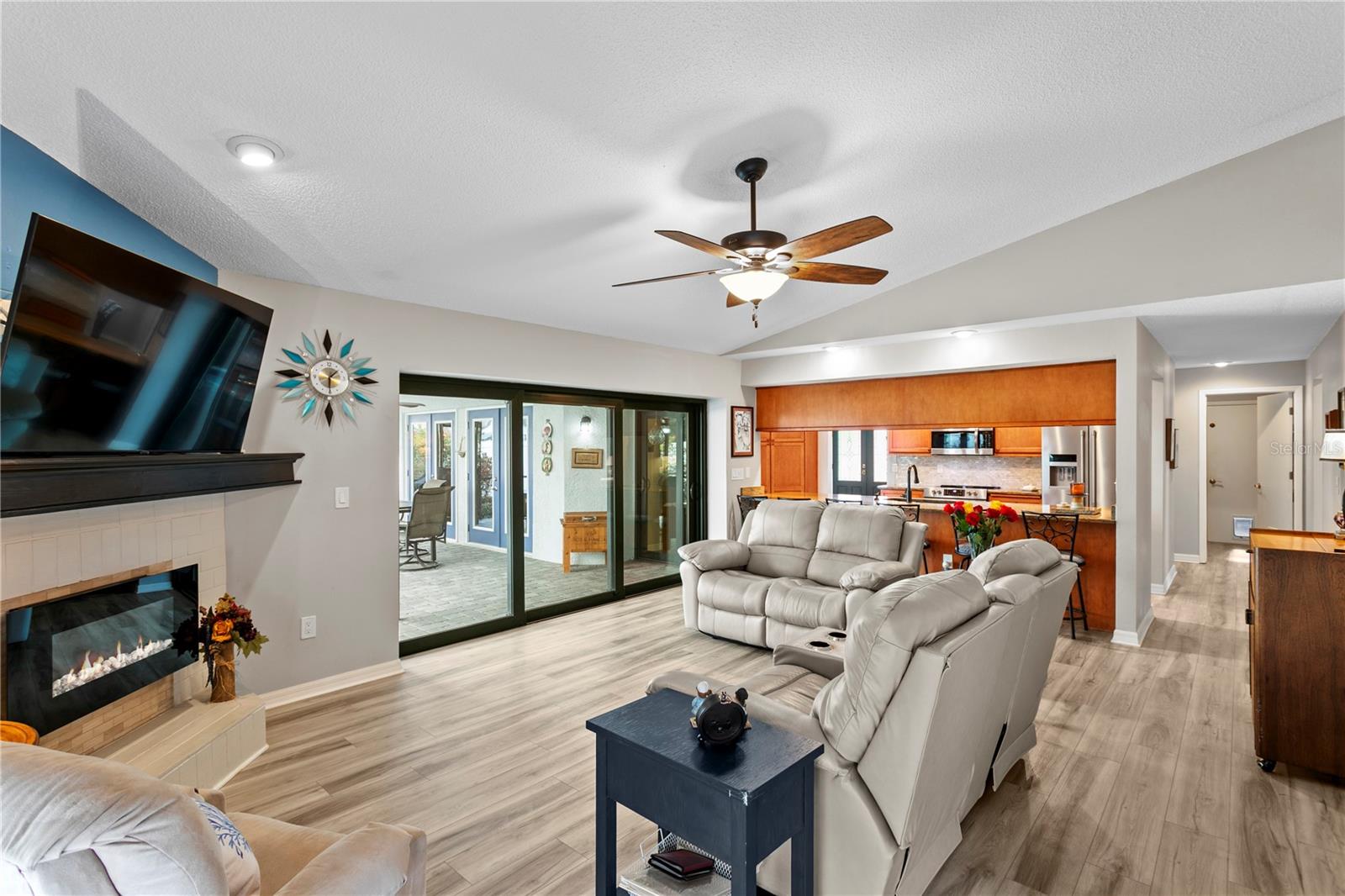 Listing photo id 12 for 11206 Pocket Brook