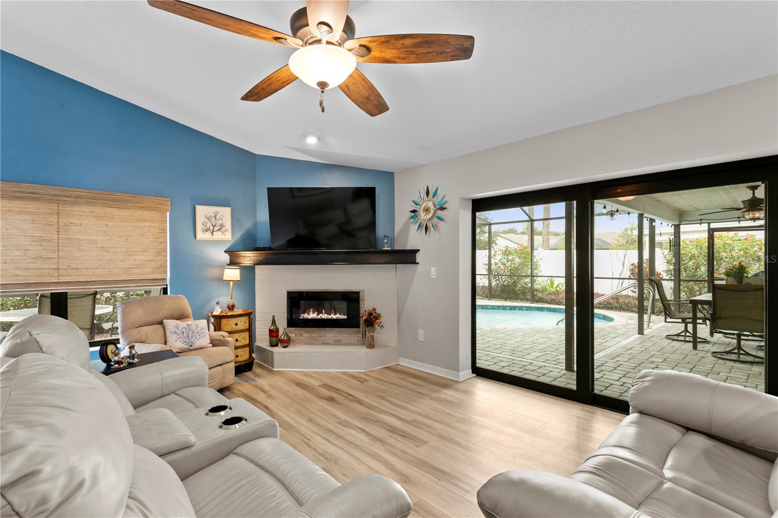 Listing photo id 17 for 11206 Pocket Brook