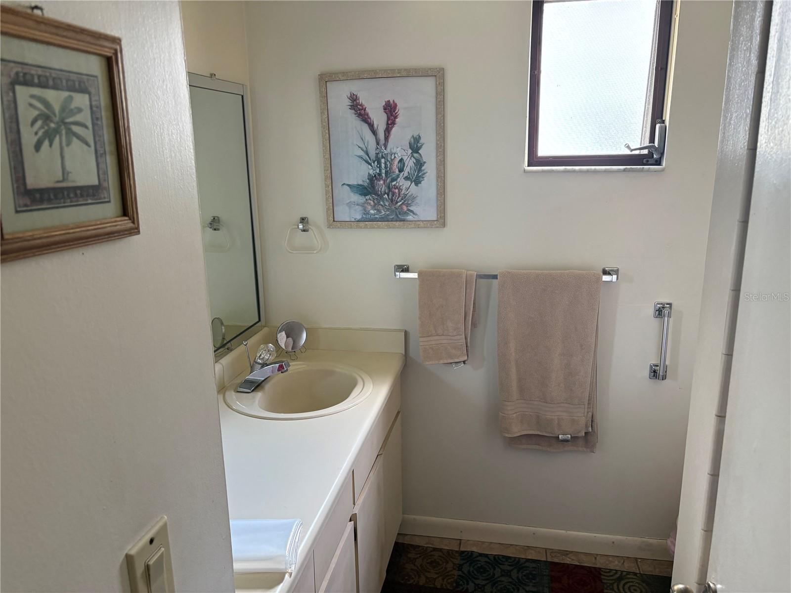 Image 20 of 28 For 2068 Sunset Grove Lane